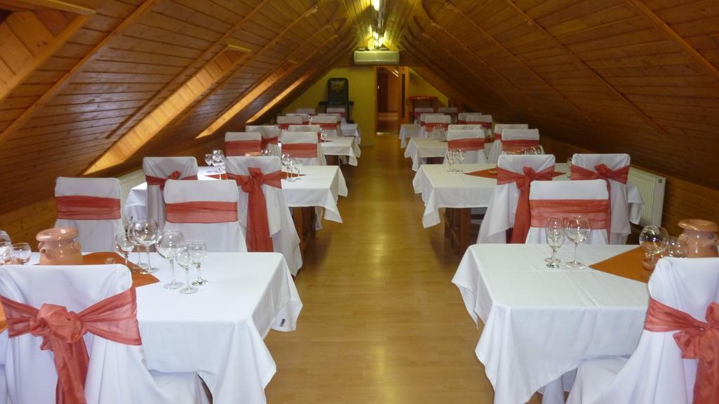 Hotel Aldos Panzio à Farád Extérieur photo
