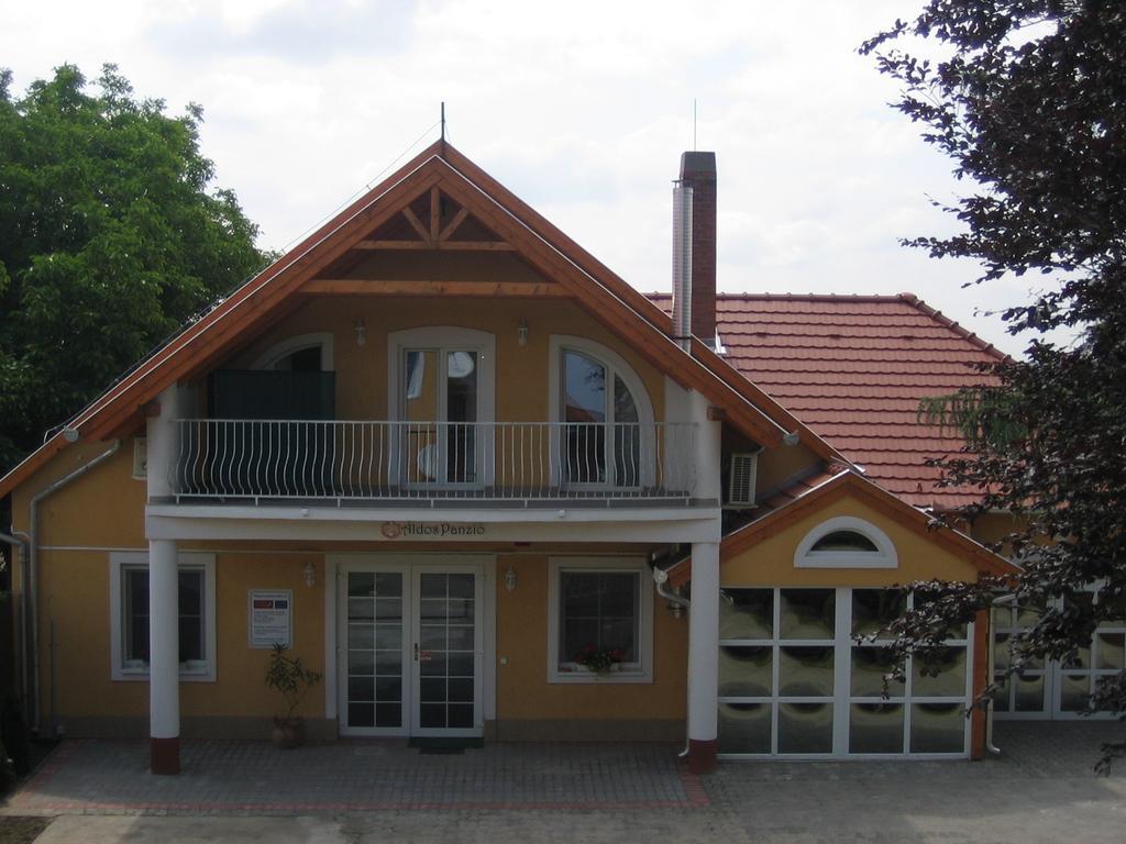 Hotel Aldos Panzio à Farád Extérieur photo