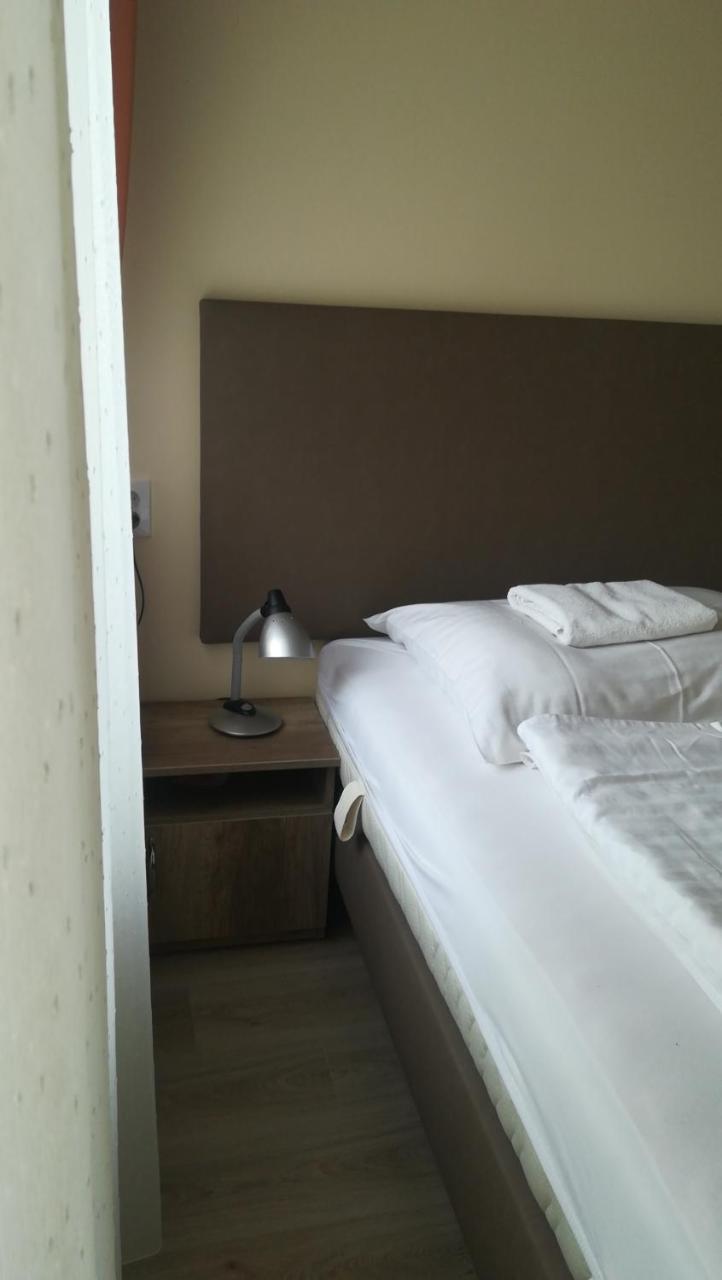 Hotel Aldos Panzio à Farád Extérieur photo