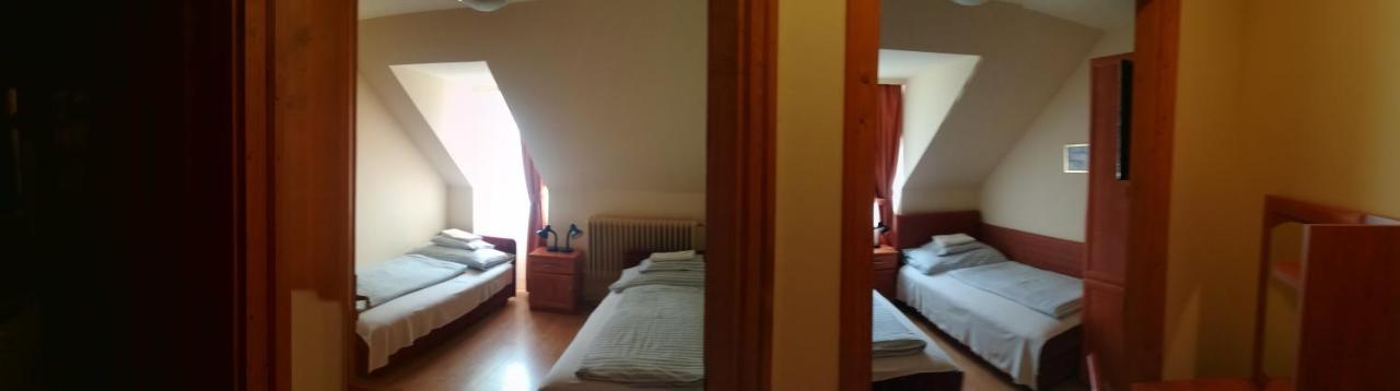 Hotel Aldos Panzio à Farád Extérieur photo