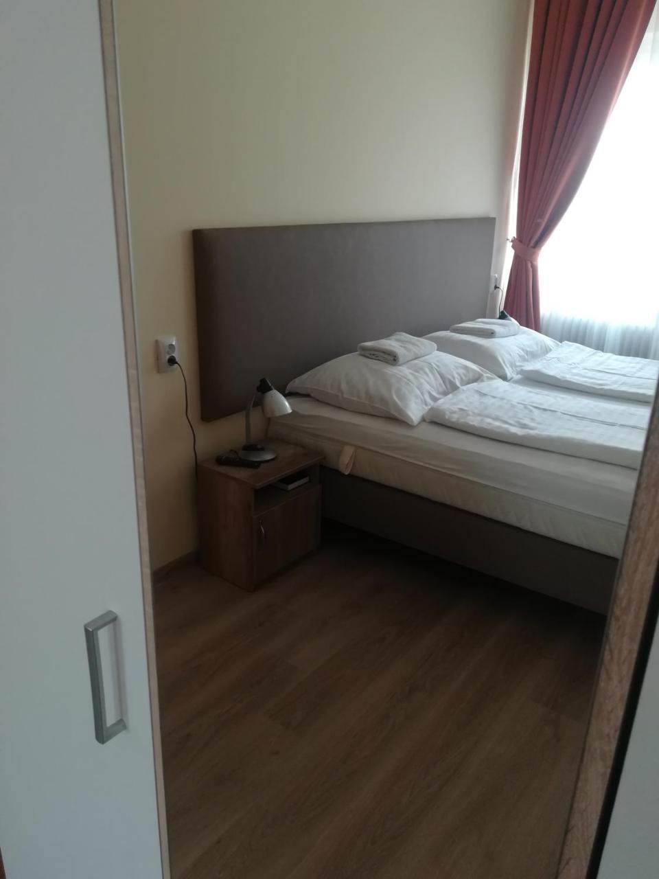 Hotel Aldos Panzio à Farád Chambre photo