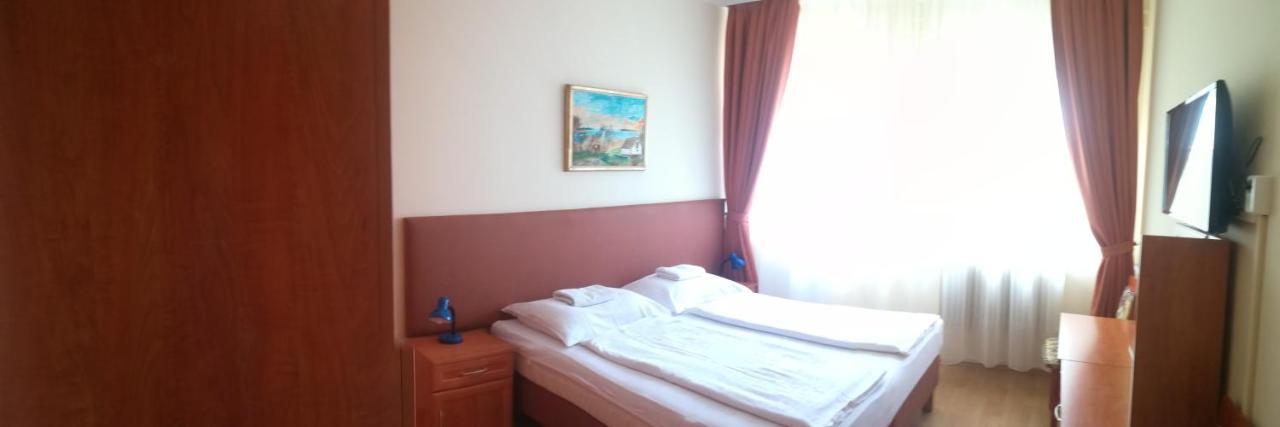 Hotel Aldos Panzio à Farád Extérieur photo