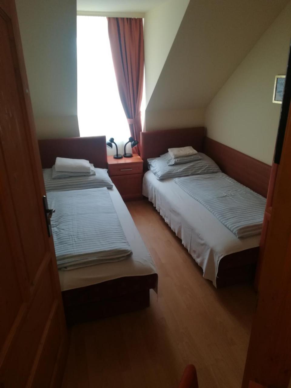 Hotel Aldos Panzio à Farád Extérieur photo
